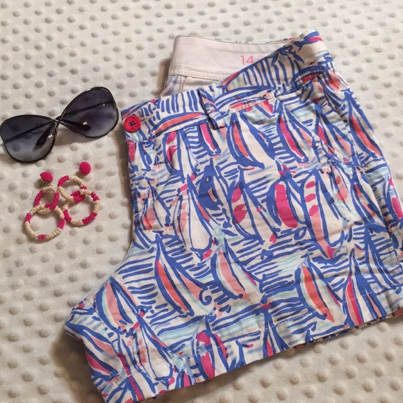Lilly Pulitzer Pants - Lilly Pulitzer • Callahan short • size 14 • GUC